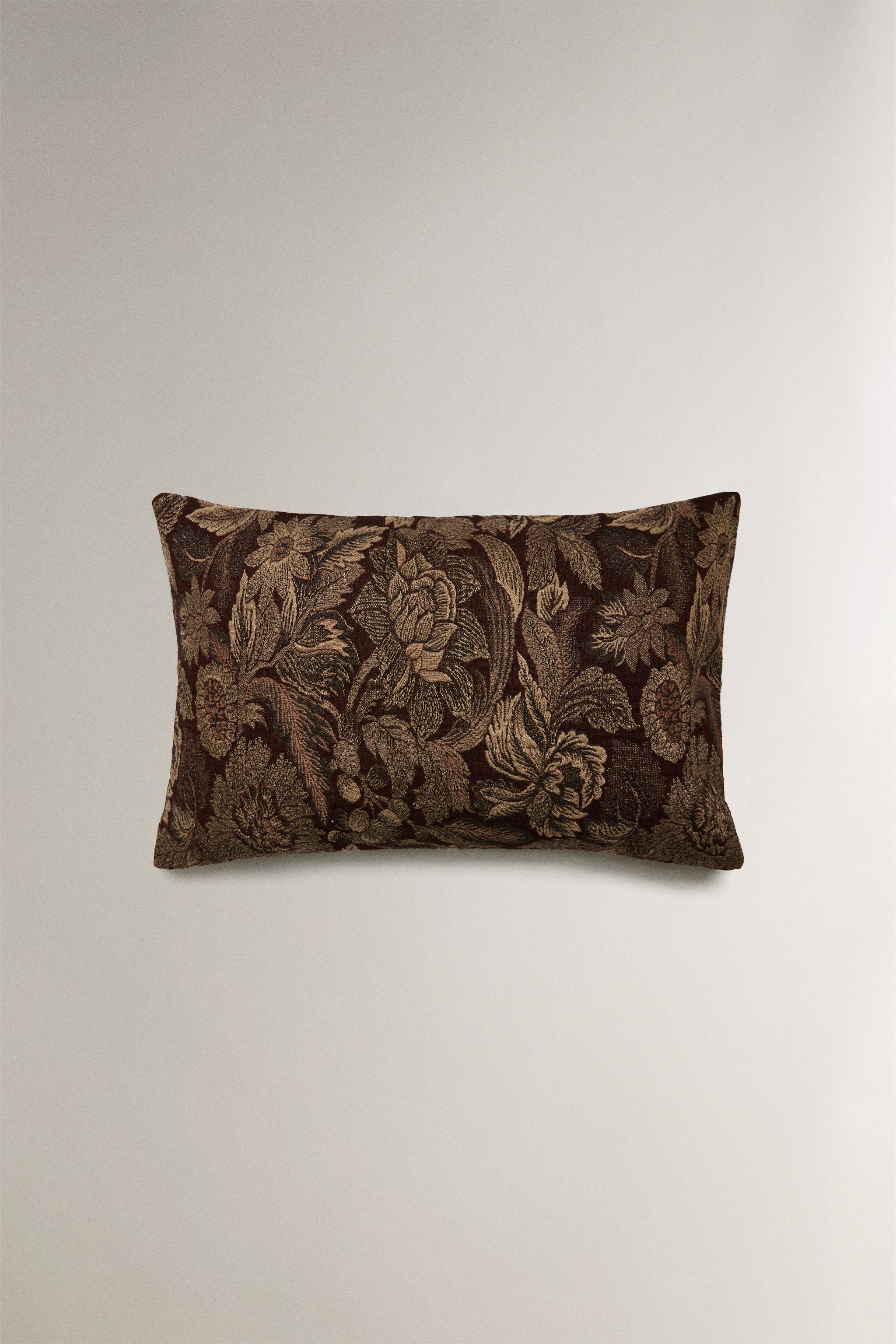 FLORAL JACQUARD CUSHION COVER